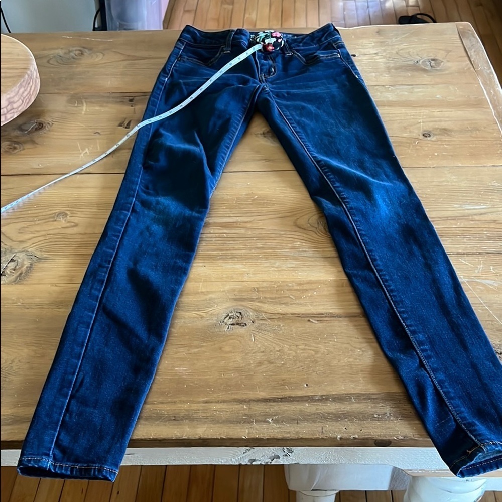 American Eagle Outfitters Women's Blue Jeans - Picture 6 of 6